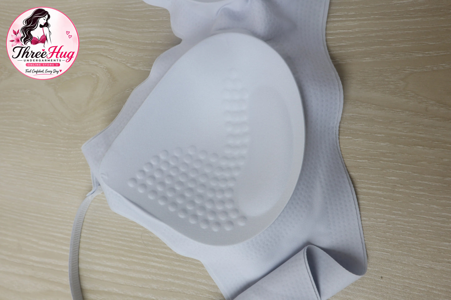 Women's Seamless Comfort Bra | Soft Stretch Molded Cup Bra with Adjustable Straps